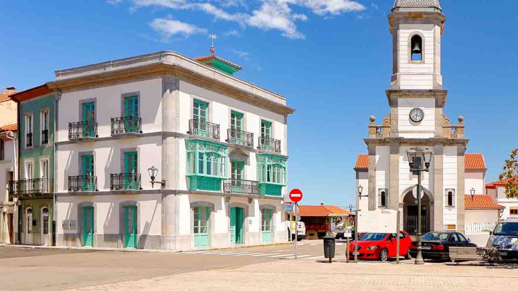 apartamentos la colonia de muros | Muros de Nalón Asturias